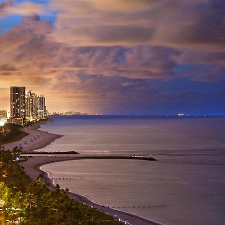 The St. Regis Bal Harbour Resort Exterior photo