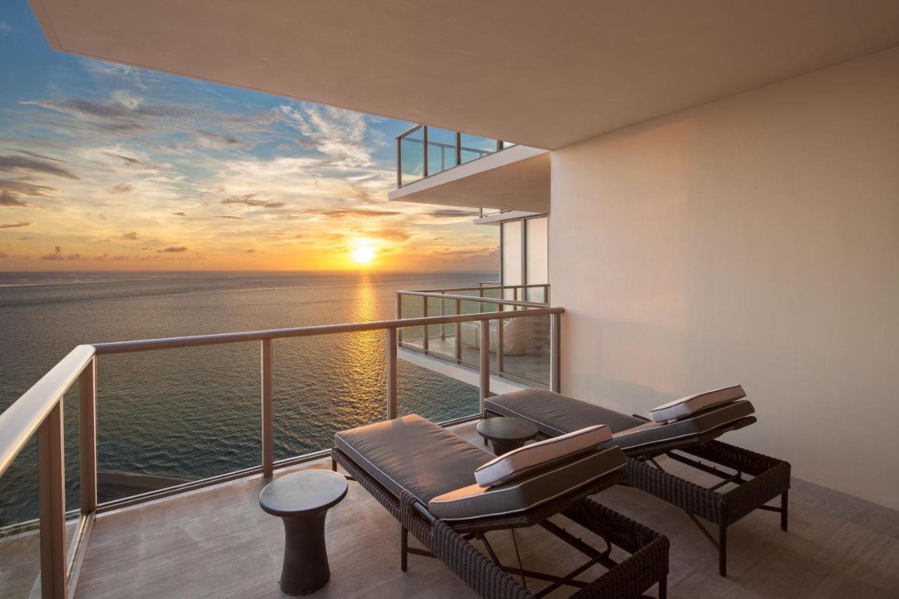 The St. Regis Bal Harbour Resort Exterior photo