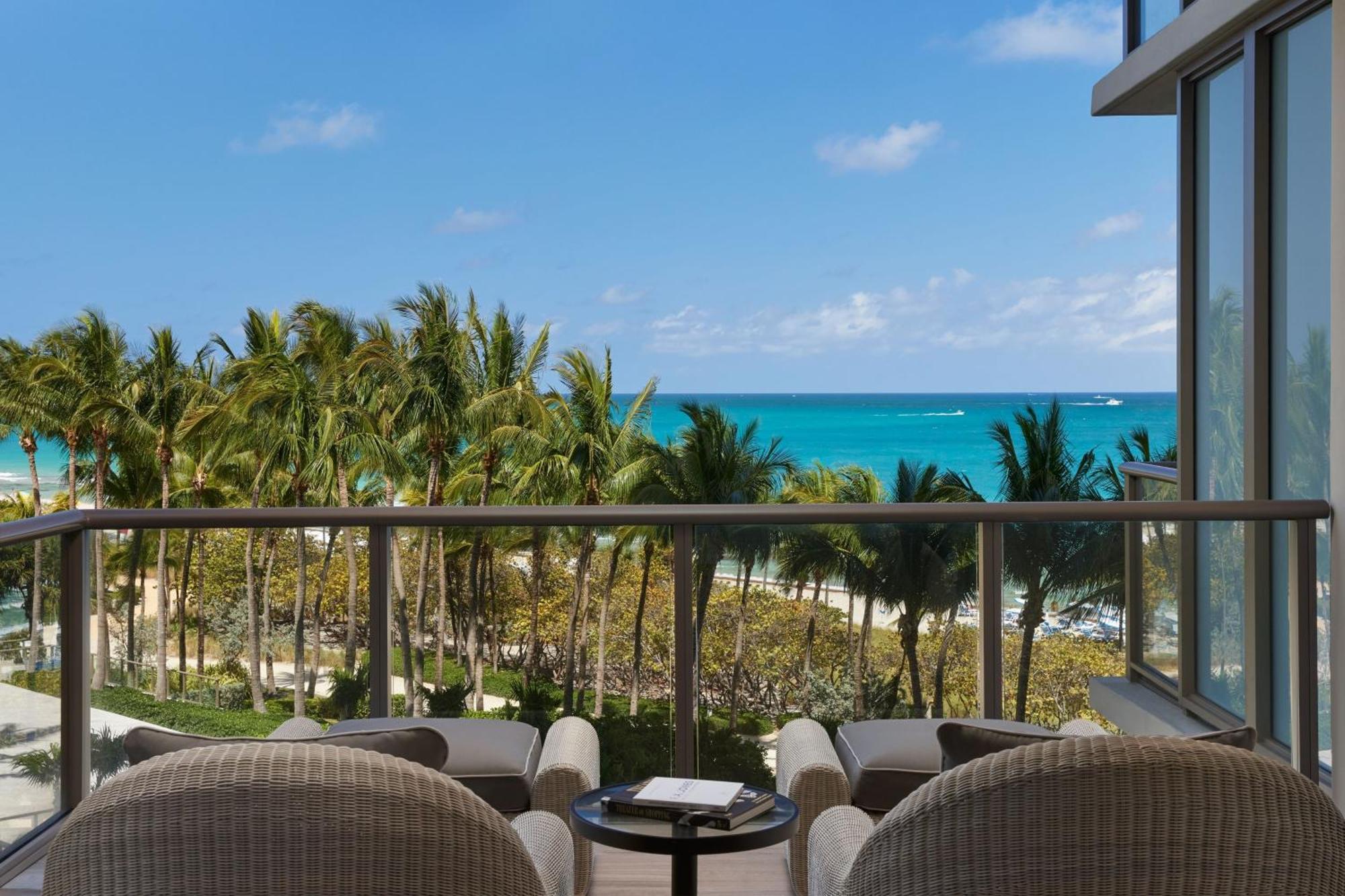 The St. Regis Bal Harbour Resort Exterior photo