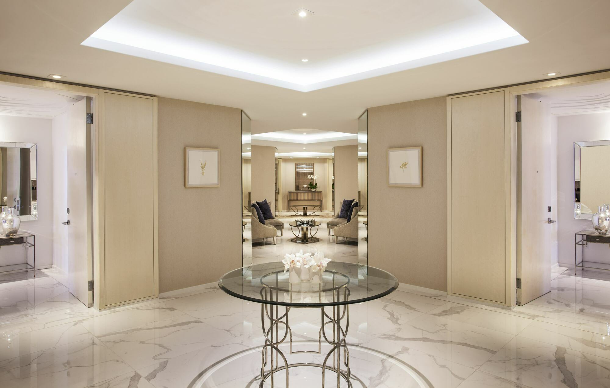 The St. Regis Bal Harbour Resort Interior photo
